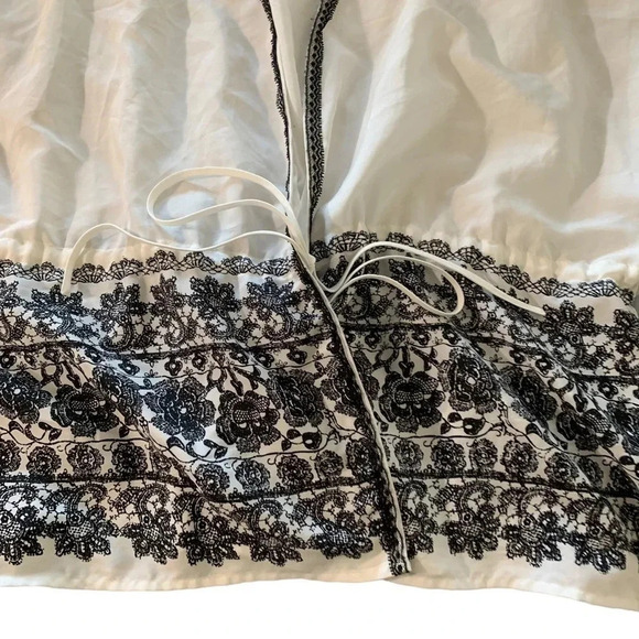 Avenue white and black kimono 14/16 - Picture 9 of 9